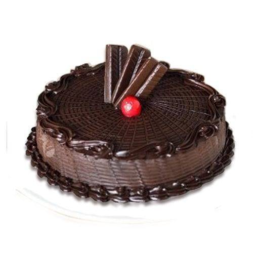 1/2 kg Fresh Chocolate Cake - YuvaFlowers