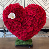150 Roses In Heart Shape - YuvaFlowers