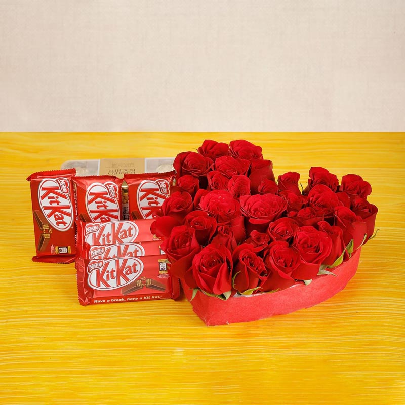 30 Red Roses And Kitkat Chocolates