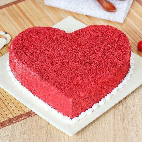 Half kg Red velvet heartshape cake - YuvaFlowers