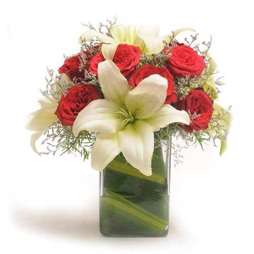 Roses N Lilies - YuvaFlowers