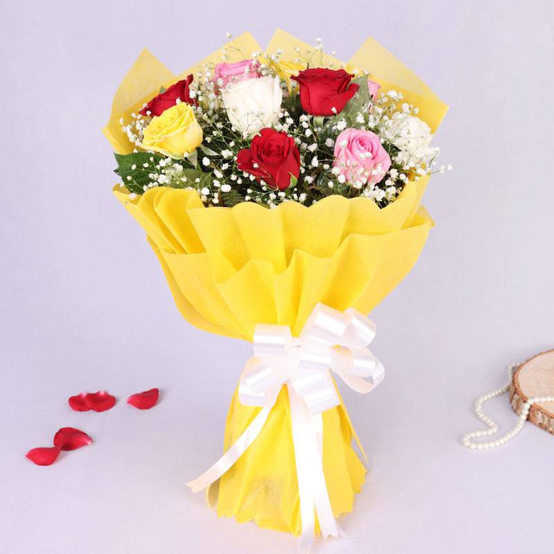 10 Mix Roses Bouquet - YuvaFlowers