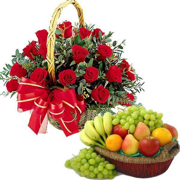 20 Red Roses Arrangment with Fruits - YuvaFlowers