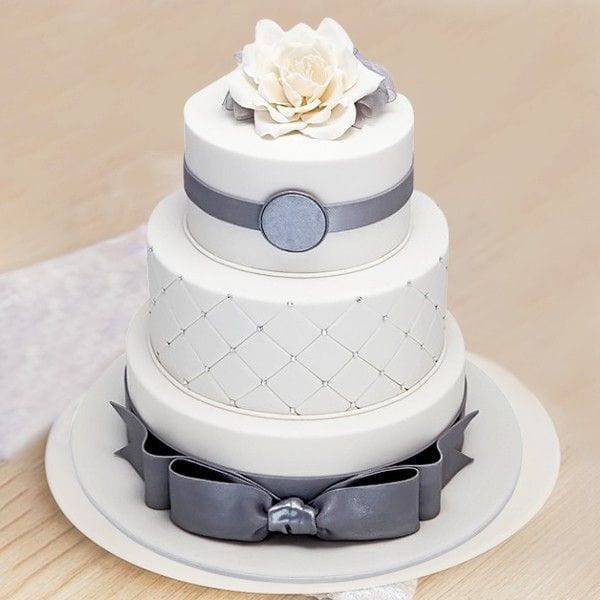 3 Tier Sillver Chocolate Cake - YuvaFlowers