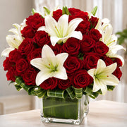 Glass Vase of Elegance