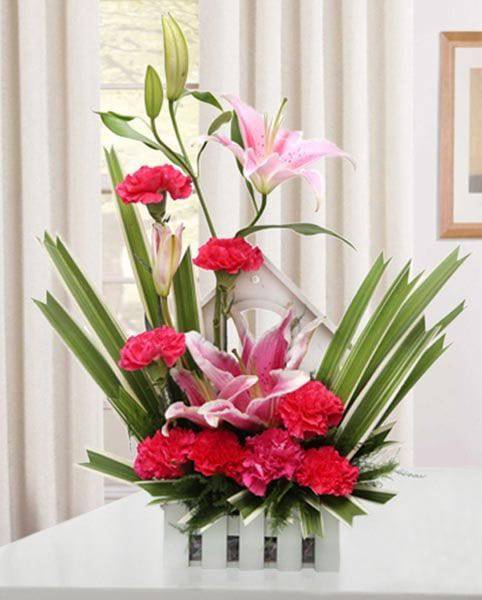 Beaming Blooms - YuvaFlowers