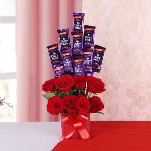 Bouquet of Love and Chocolates - YuvaFlowers