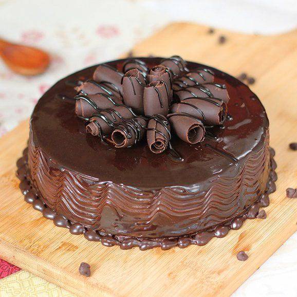Captivating Choco-Truffle Cake - YuvaFlowers