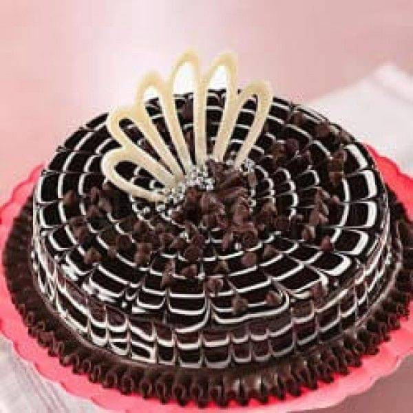 Chocochip Cake - YuvaFlowers
