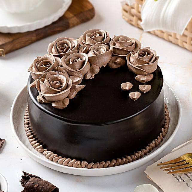Chocolate Cake Half Kg - YuvaFlowers