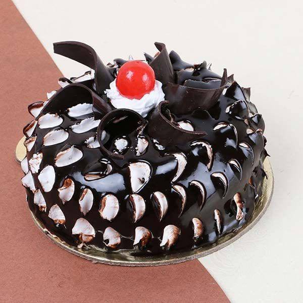 CHOCOLATE ECLAIR CAKE - YuvaFlowers