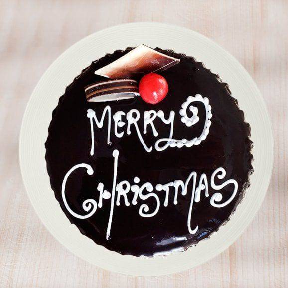 Christmas Chocolate Cake - YuvaFlowers