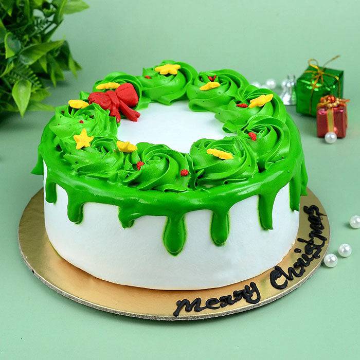 Christmas Vanilla Cake - YuvaFlowers