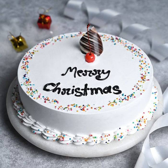 Christmas Vanilla Cakes - YuvaFlowers