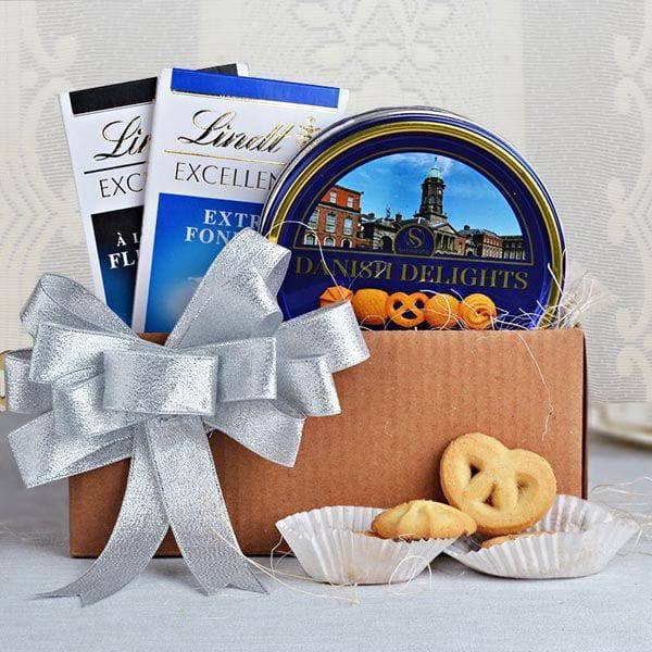 Cookies with Lindt Special Chocolates - YuvaFlowers