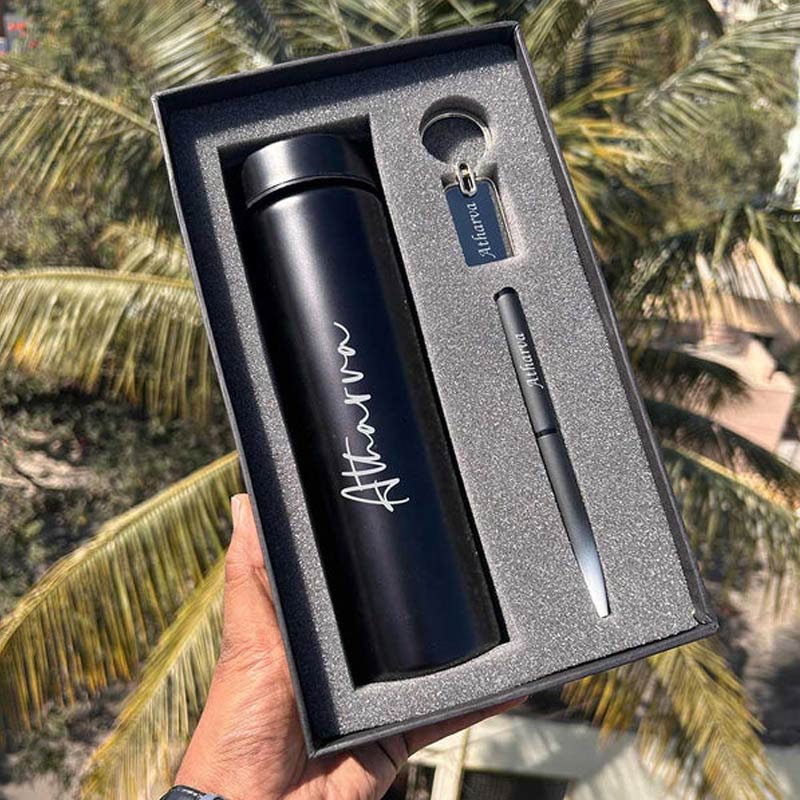 Personalized Executive Gift Set – Thermal Bottle, Pen & Keychain (Black Edition)