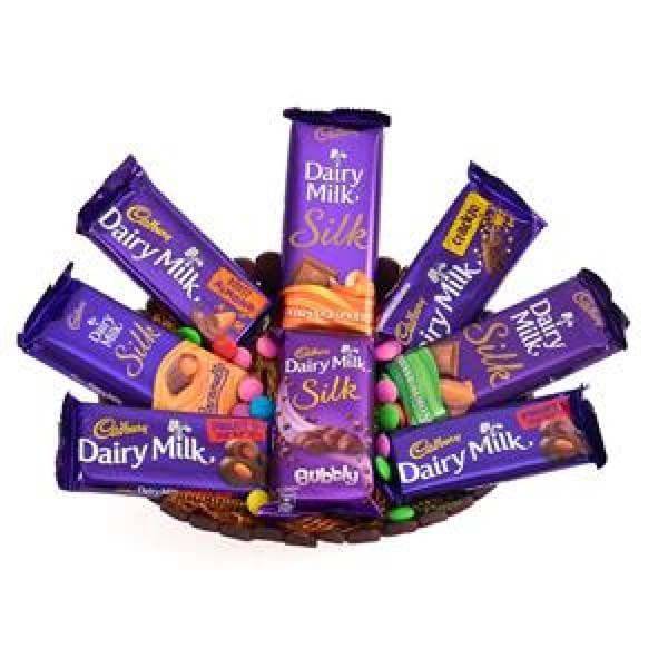 DELECTABLE CHOCOLATE HAMPER - YuvaFlowers