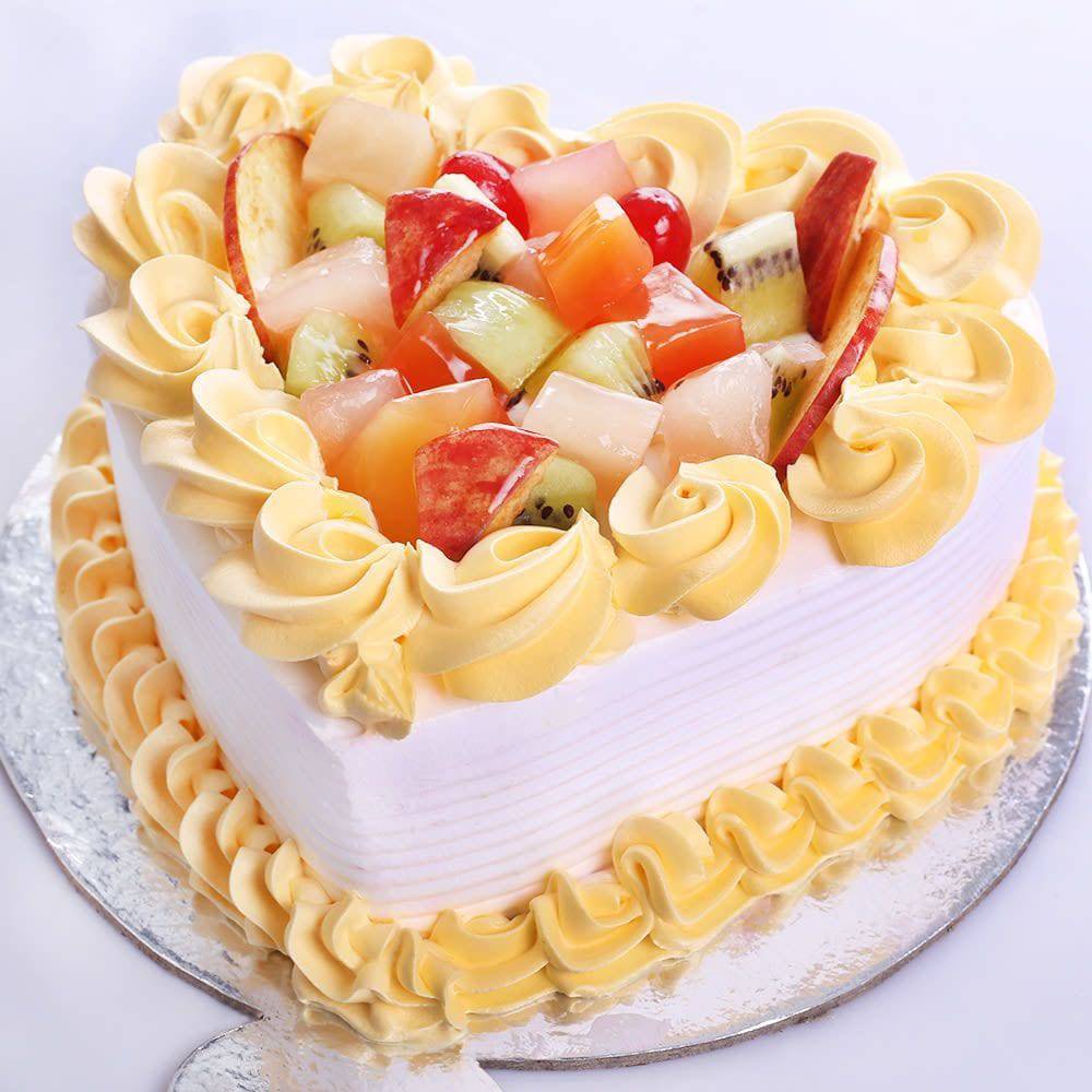 Delectable Fruit Heart Cake - YuvaFlowers