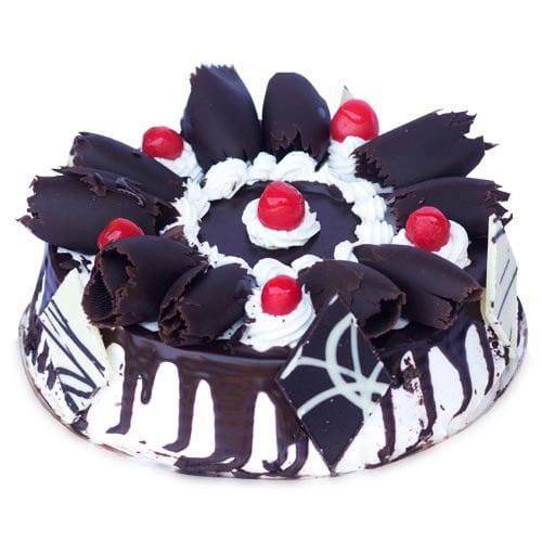 Delicious Yummlicious Blackforest Cake - YuvaFlowers