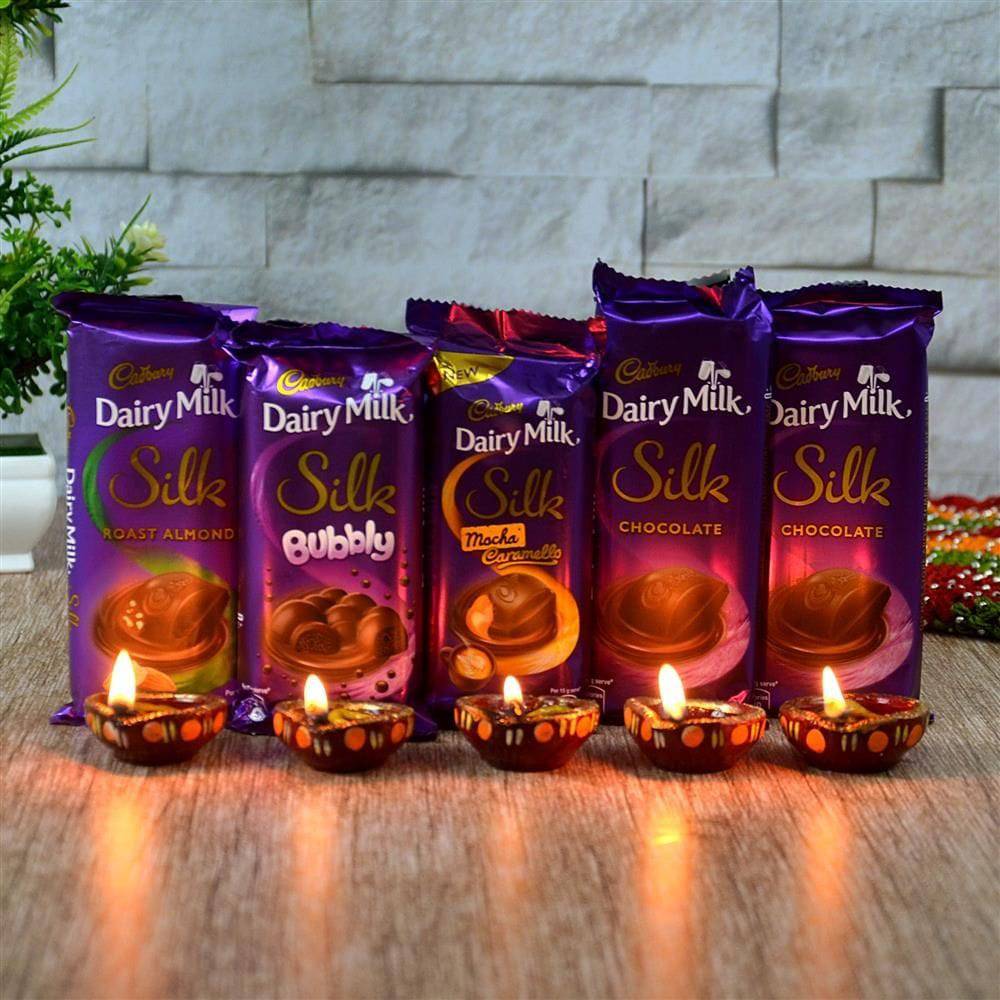 Diwali Silk Hamper - YuvaFlowers