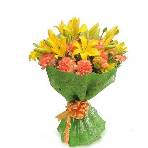 Dual Shaded Carnations - Bouquet - YuvaFlowers