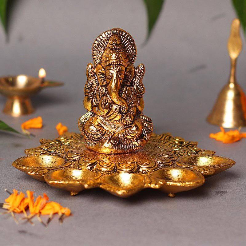 Ganesha Idol Diyas - YuvaFlowers