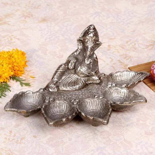 Ganesha Panch Batti Diya - YuvaFlowers