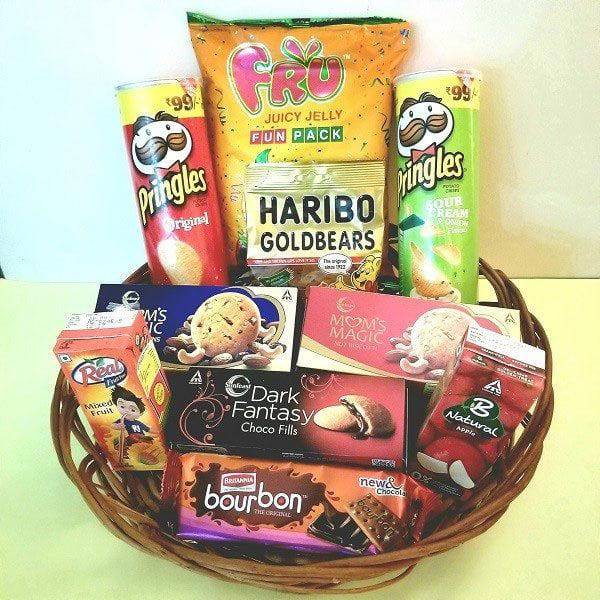Juicy Snack Basket - YuvaFlowers