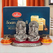 Laxmi Ganesha Delight - YuvaFlowers