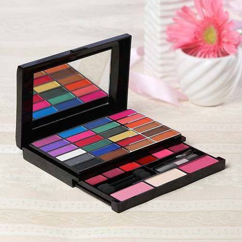 Miss Claire Make Up Kit - YuvaFlowers