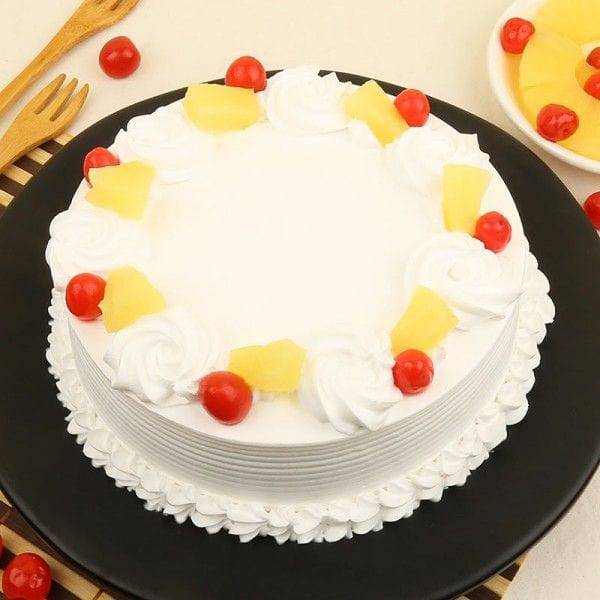 Pineapple Cake - YuvaFlowers