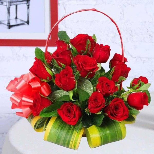 Red Roses Basket Medium - YuvaFlowers