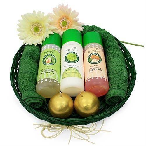 Refreshment Hamper - YuvaFlowers
