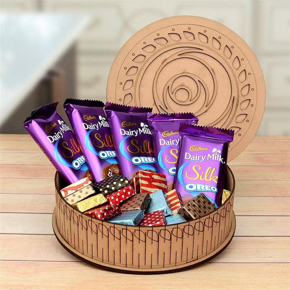 Silk Oreo and Handmade Chocolates Box - YuvaFlowers