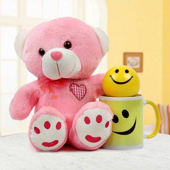 Sweet Token Of Love - YuvaFlowers
